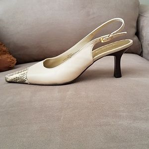 Liz Claiborne Flex shoes